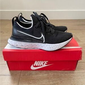 Nike React Flyknit black size women US 6